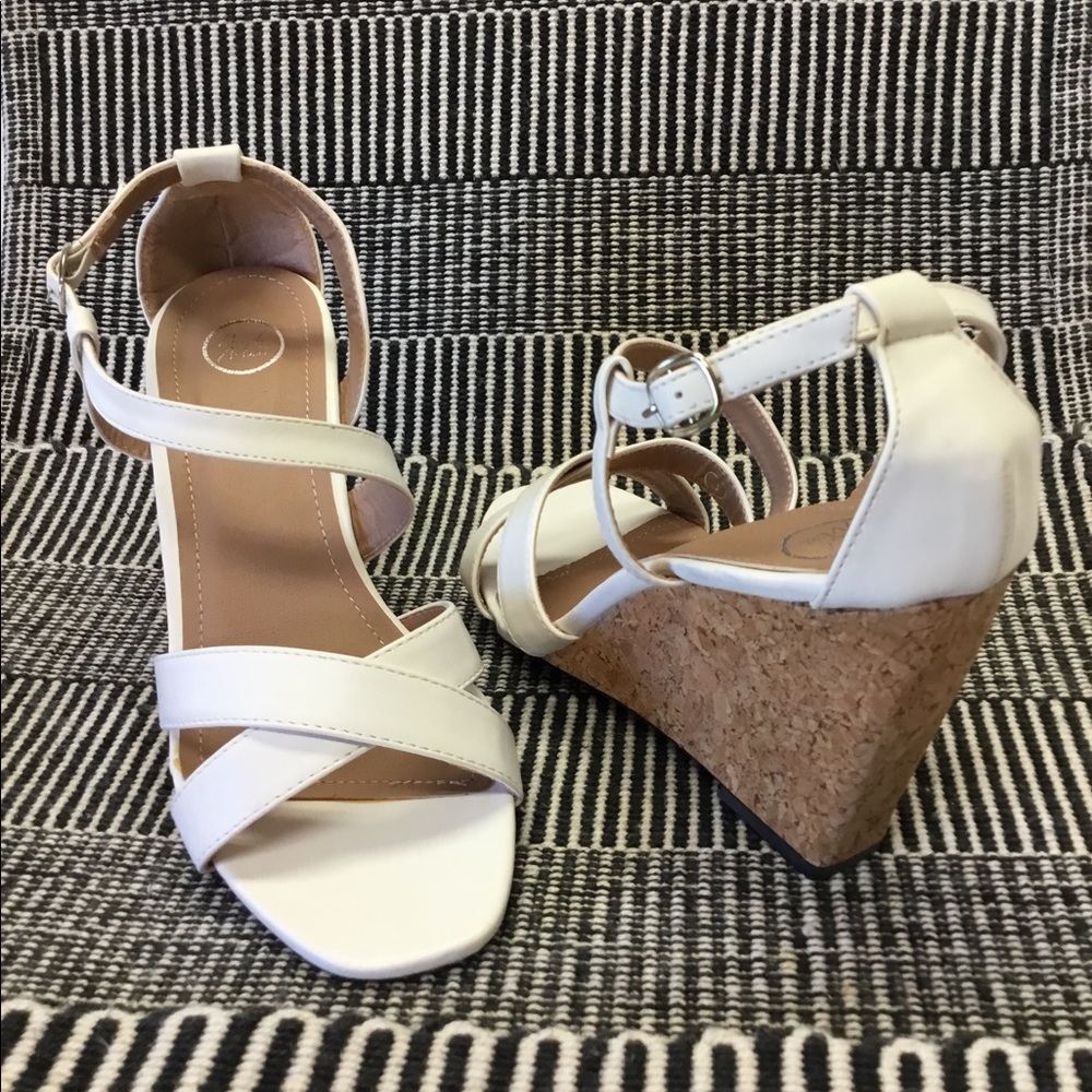 Delightful White Wedges by Beverly Mills - Picture 4 of 6